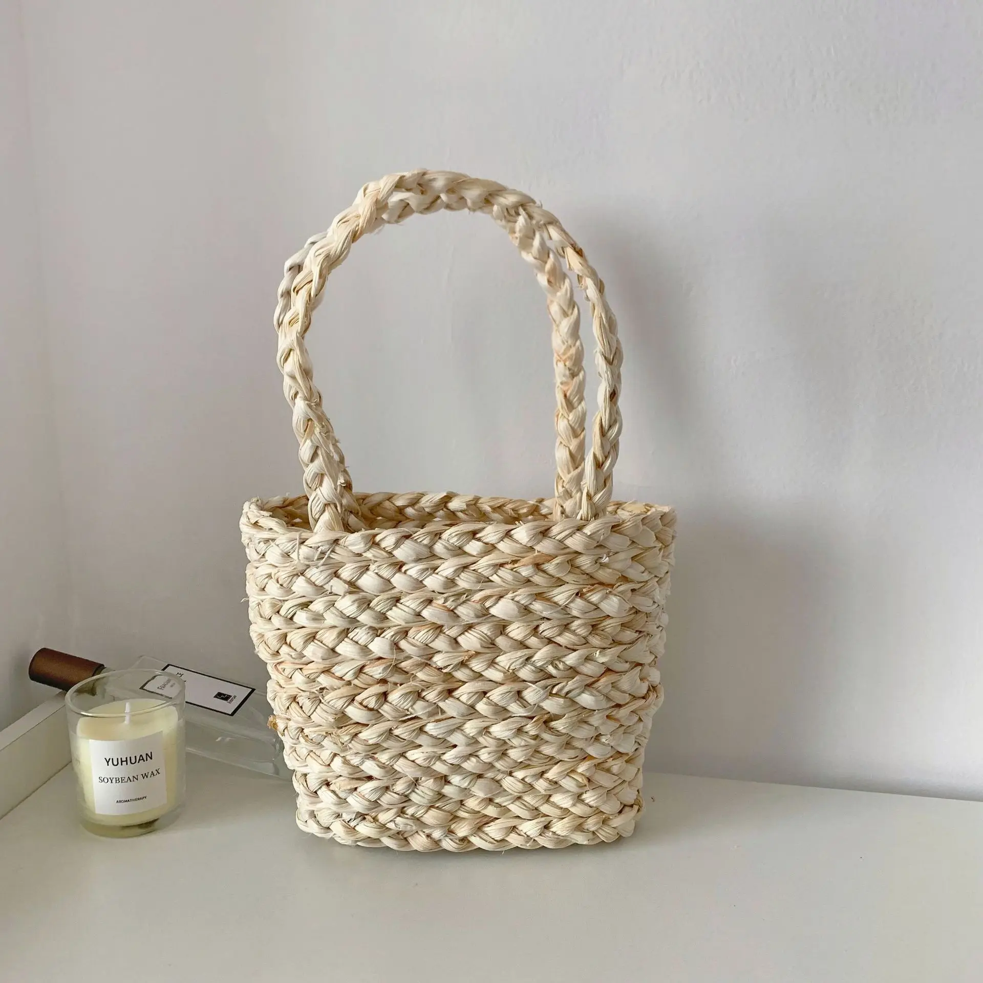 sac-en-paille-tressé